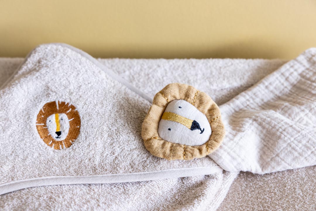 Hooded towel | 75x75cm - Aura Lion